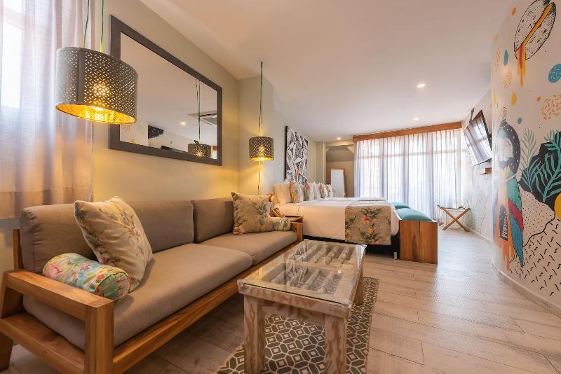 Townhouse Boutique Hotel image