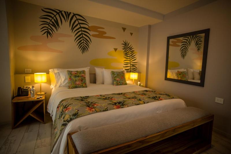 Townhouse Boutique Hotel image