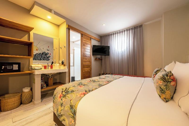 Townhouse Boutique Hotel image