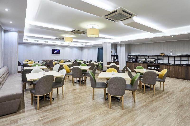 Green Tower Hotel image