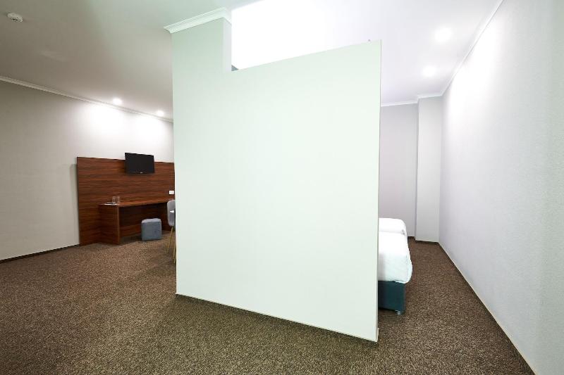 Green Tower Hotel image