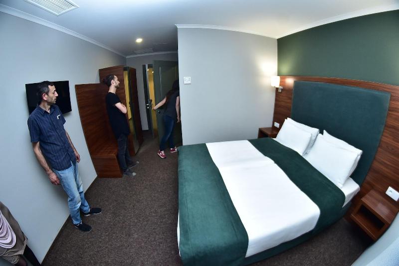 Green Tower Hotel image