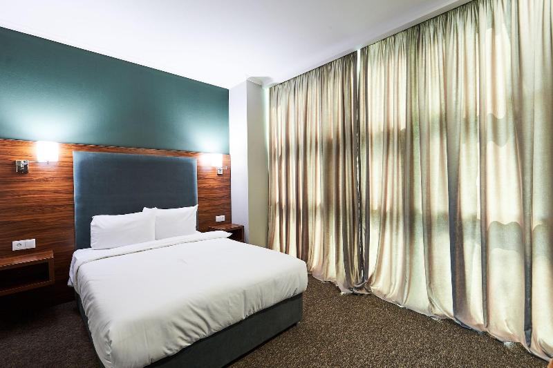 Green Tower Hotel image