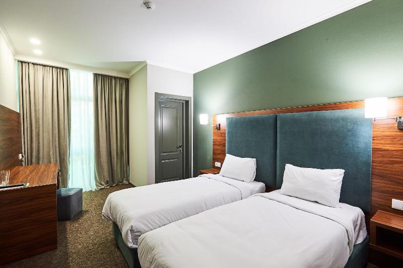 Green Tower Hotel image