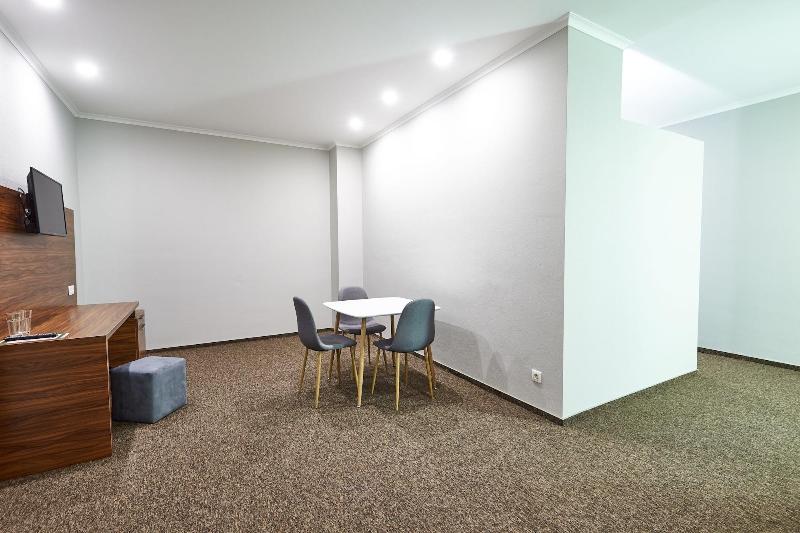 Green Tower Hotel image