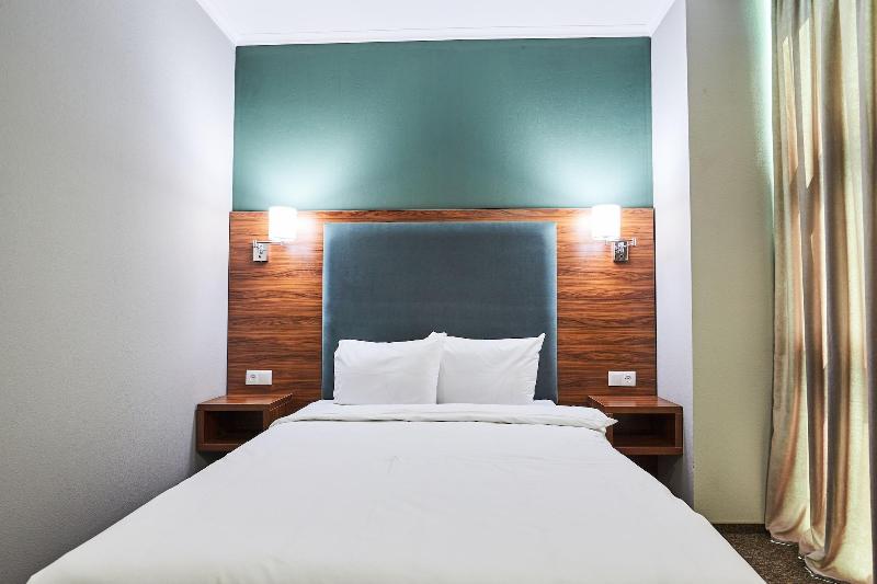 Green Tower Hotel image