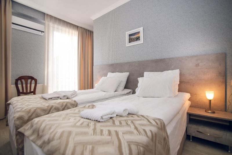 Hotel Kenari image