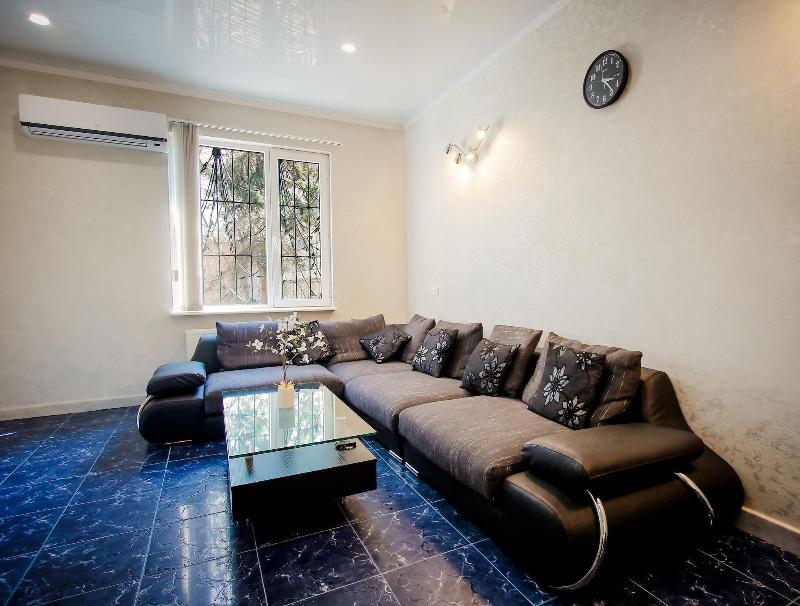 Hotel Toma's House image