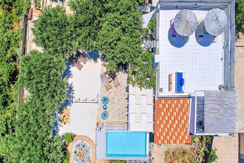 Cretan Lodge Private Heated Pool