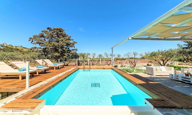 Cretan Lodge Private Heated Pool