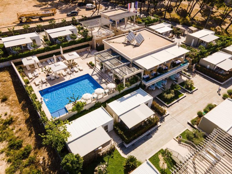 Poseidon Mobile Home Resort - Campsite image