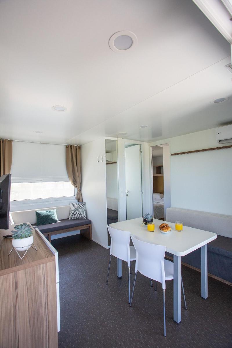 Poseidon Mobile Home Resort - Campsite image