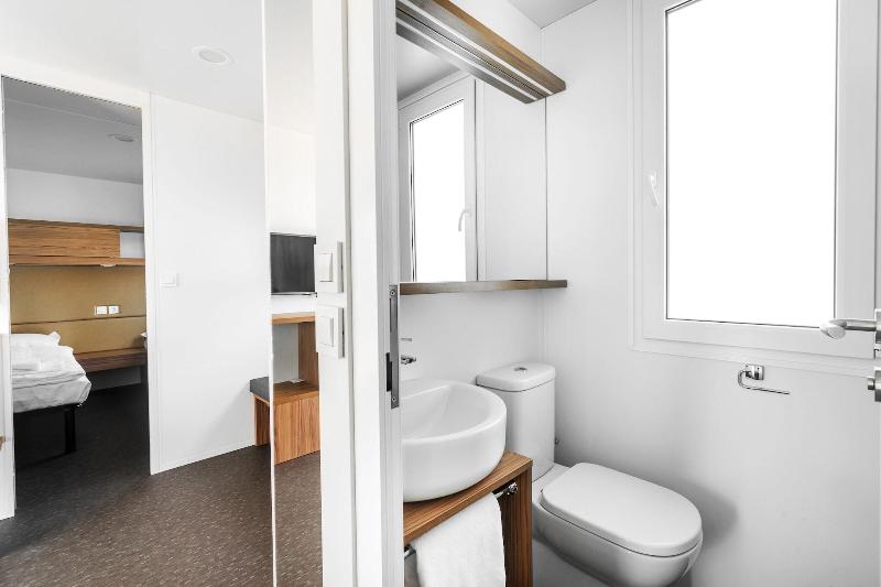 Poseidon Mobile Home Resort - Campsite image