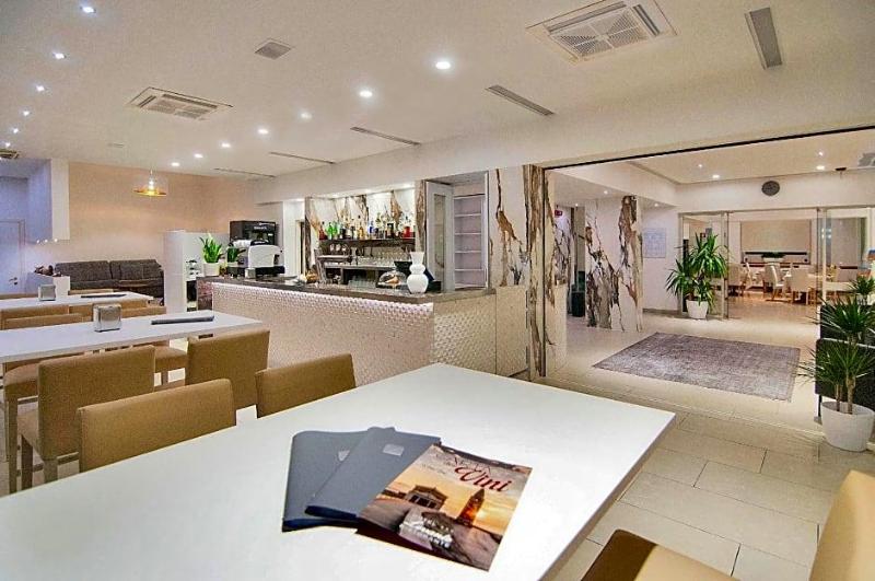 Hotel Levante image