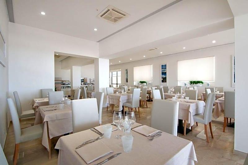 Hotel Levante image