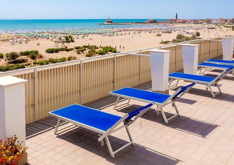 Hotel Levante image
