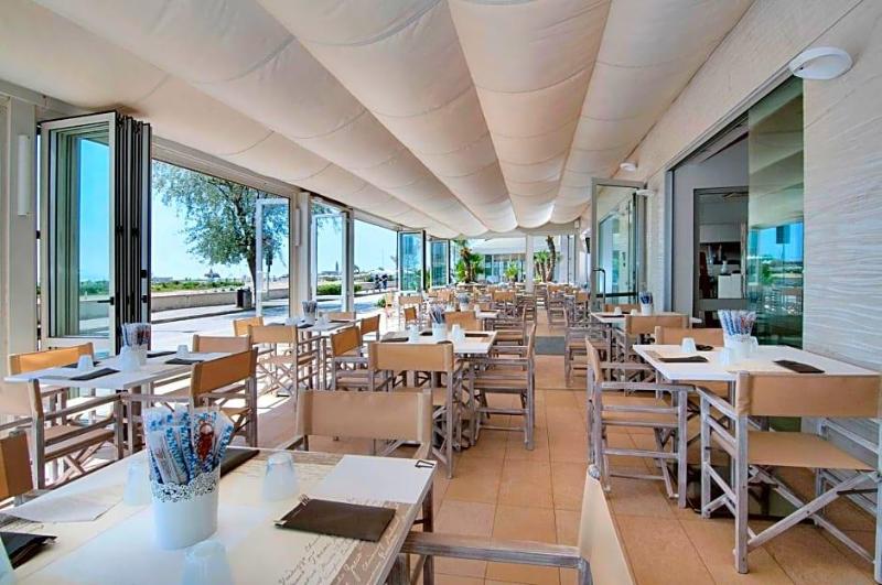 Hotel Levante image