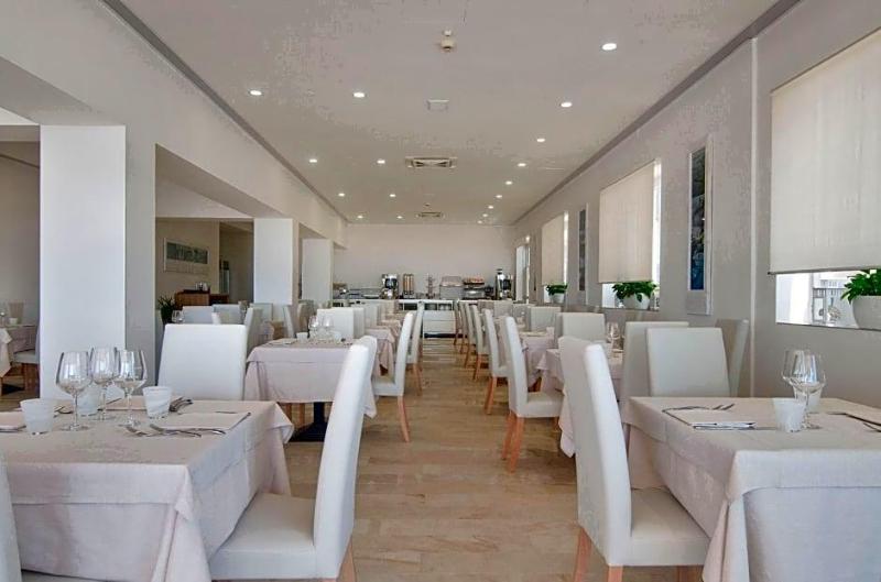 Hotel Levante image