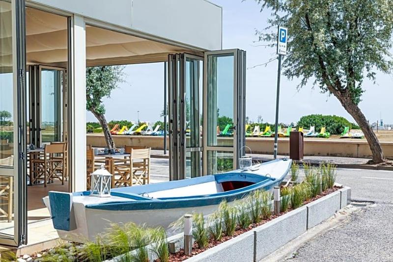 Hotel Levante image