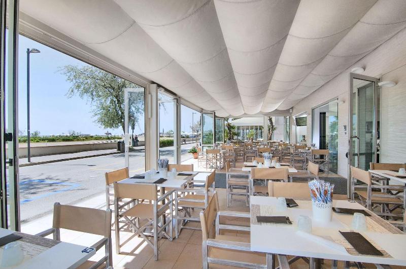 Hotel Levante image