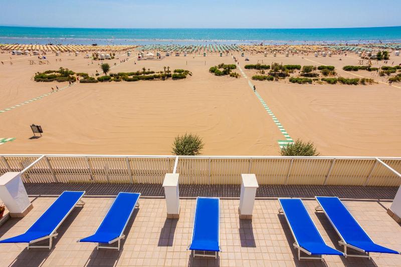 Hotel Levante image