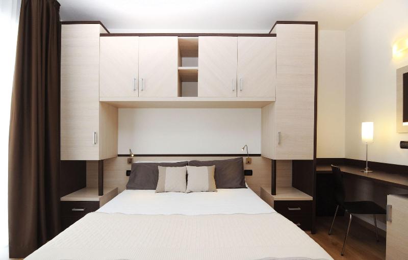 Hotel Levante image