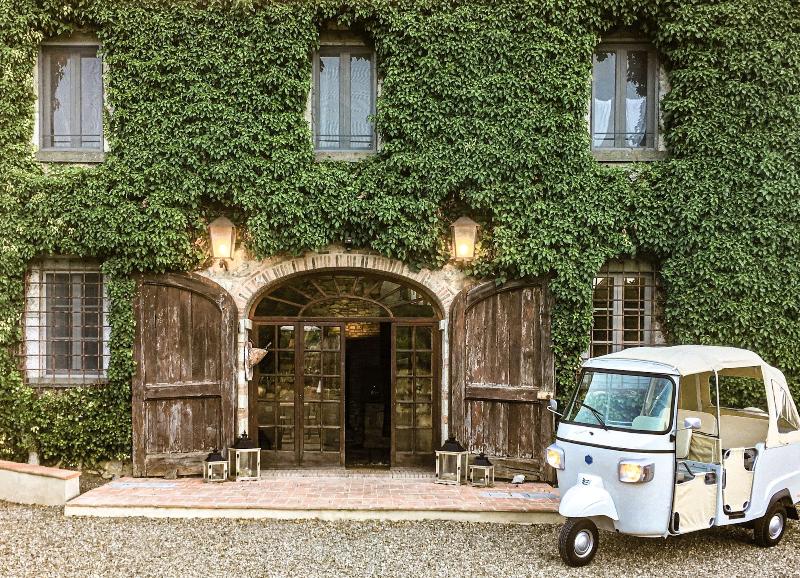 Tenuta CorteDomina image