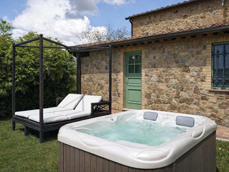 Villa Il Castagno Wine & Resort image