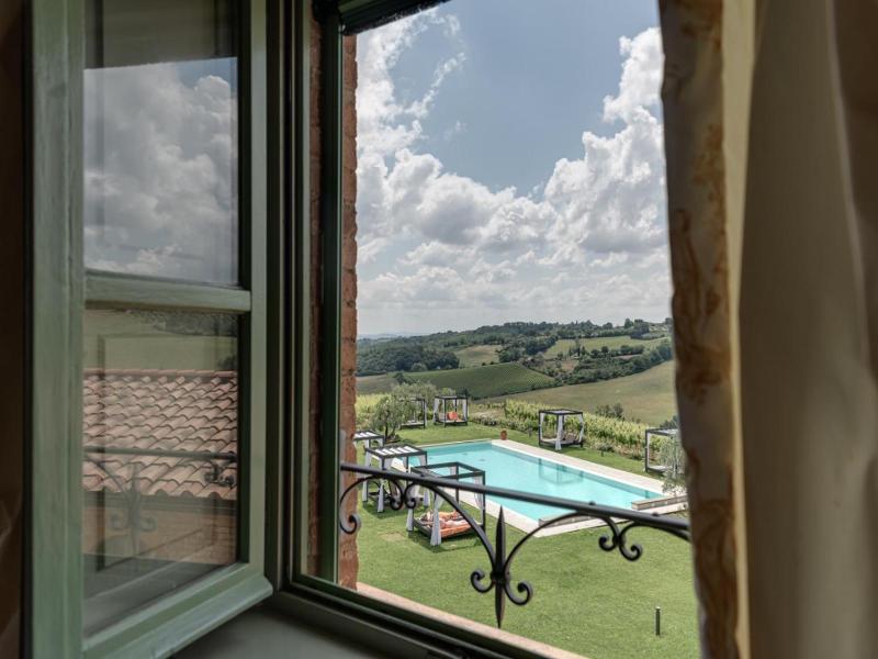 Villa Il Castagno Wine & Resort image