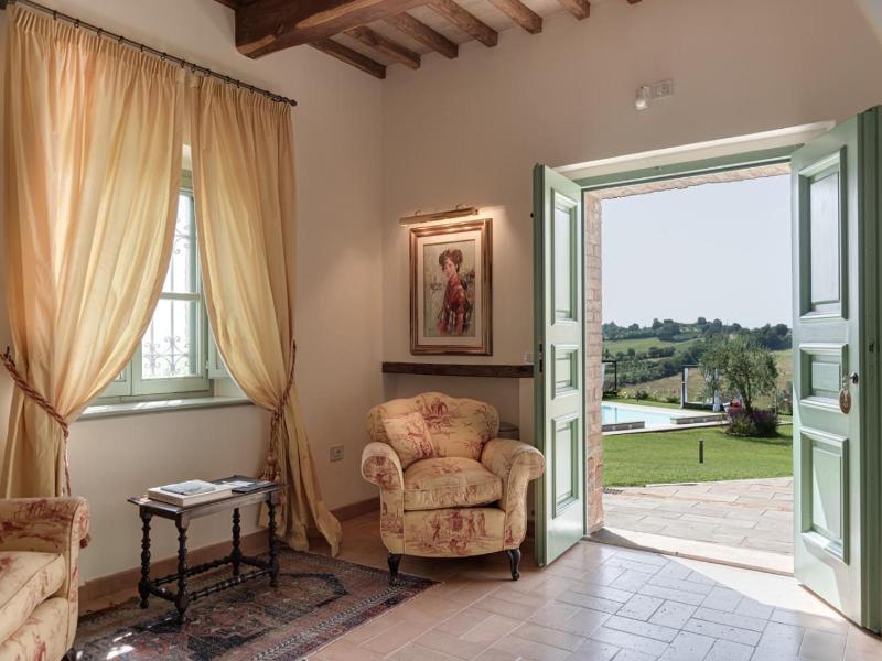 Villa Il Castagno Wine & Resort image
