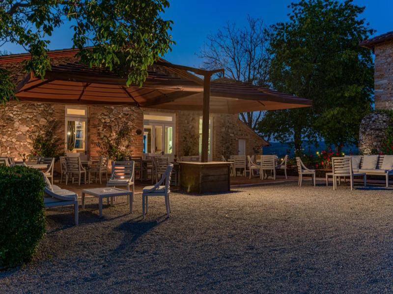 Villa Il Castagno Wine & Resort image