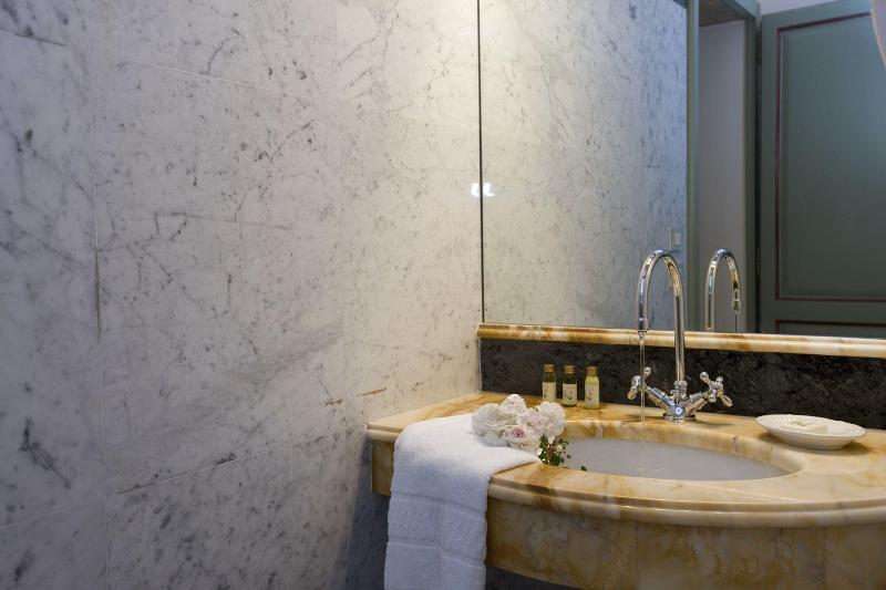 Villa Il Castagno Wine & Resort image