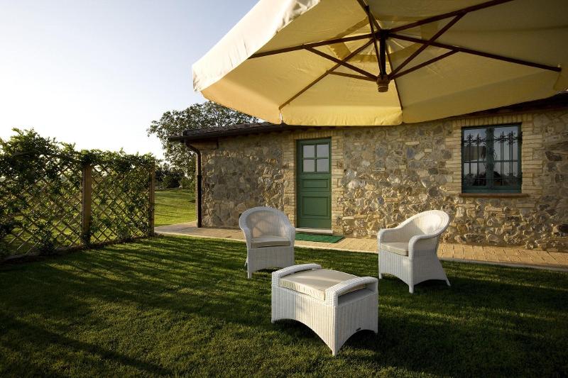 Villa Il Castagno Wine & Resort image