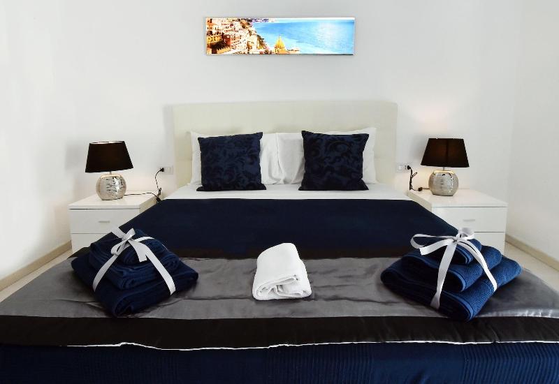 Maschio Angioino Suite image
