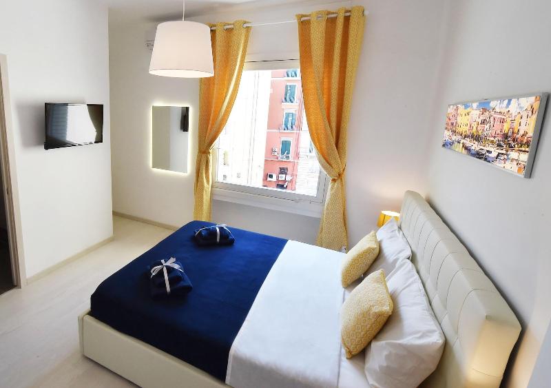 Maschio Angioino Suite image