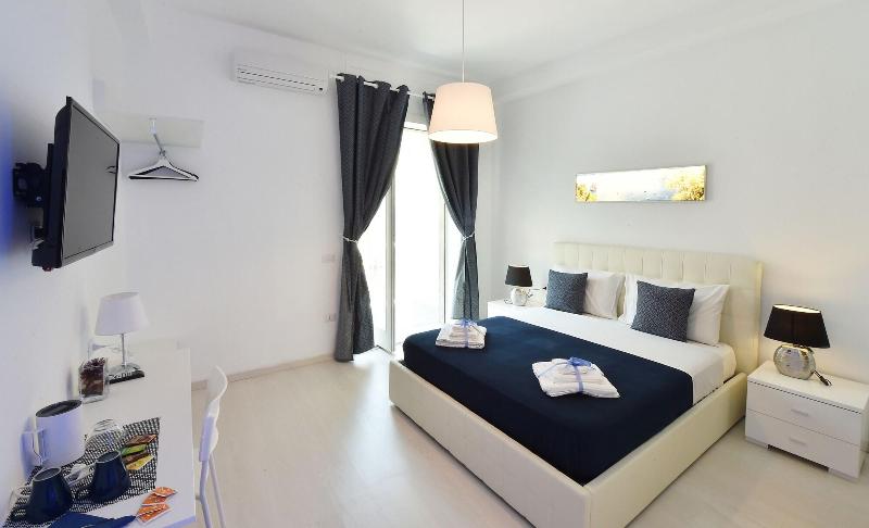 Maschio Angioino Suite image