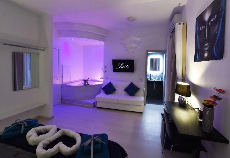 Maschio Angioino Suite image