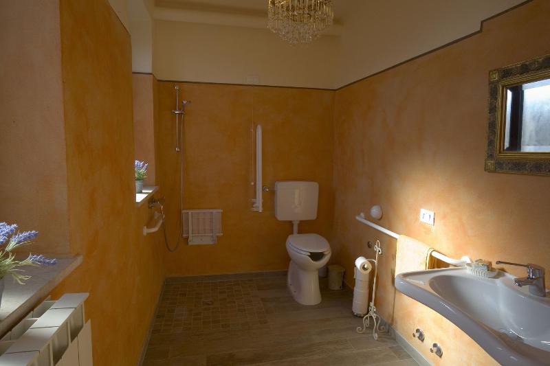 Tenuta Tenaglia image