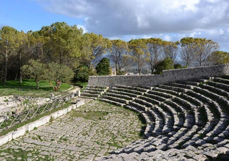 Domus Hyblaea image
