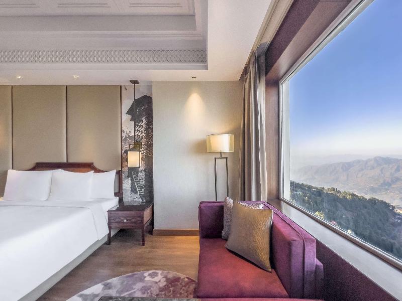Room DELUXE WITH VIEWS