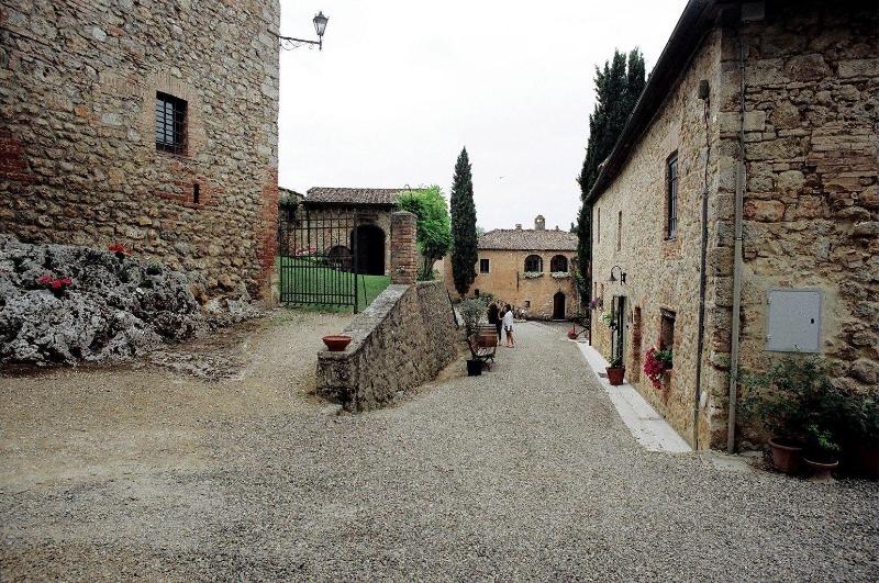 Castel Pietraio image
