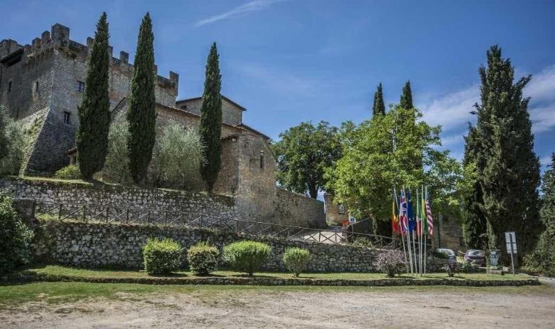 Castel Pietraio image