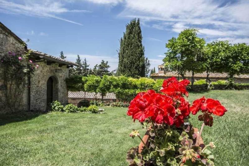 Castel Pietraio image