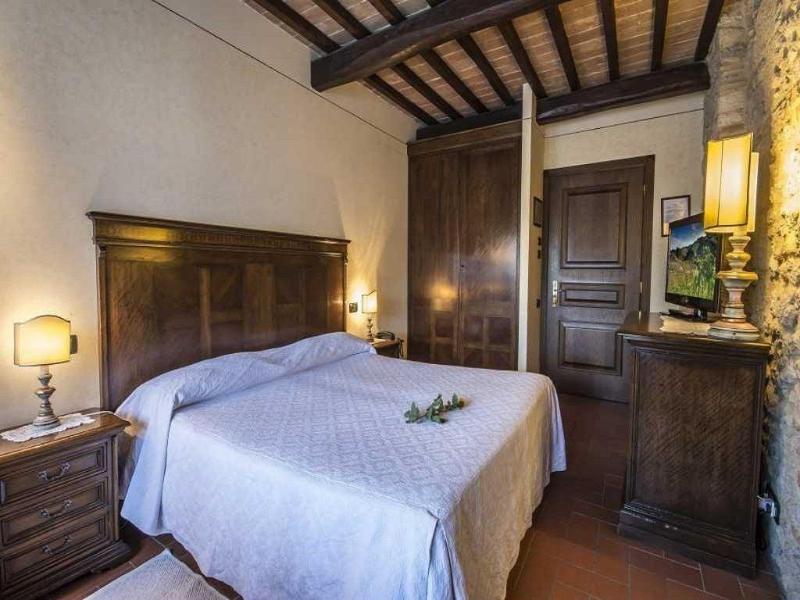 Castel Pietraio image
