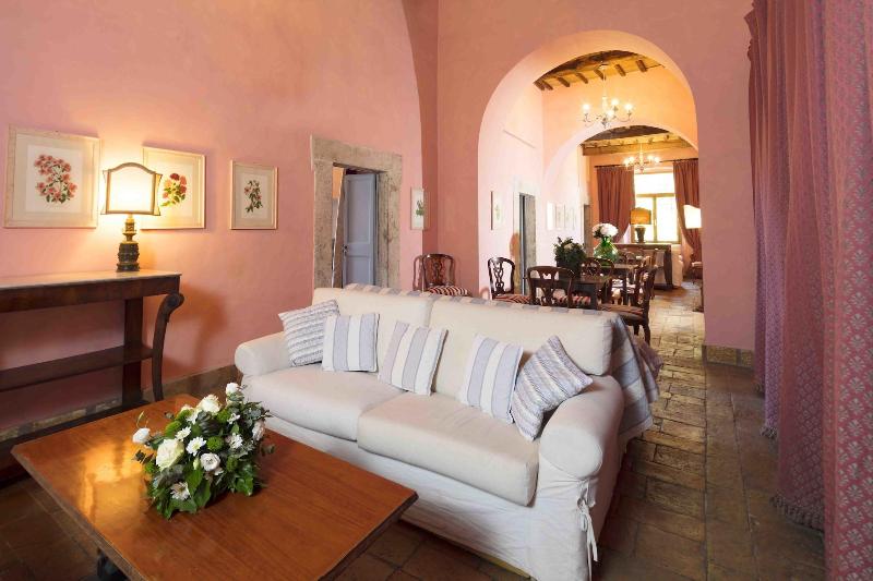 Castello di Titignano image