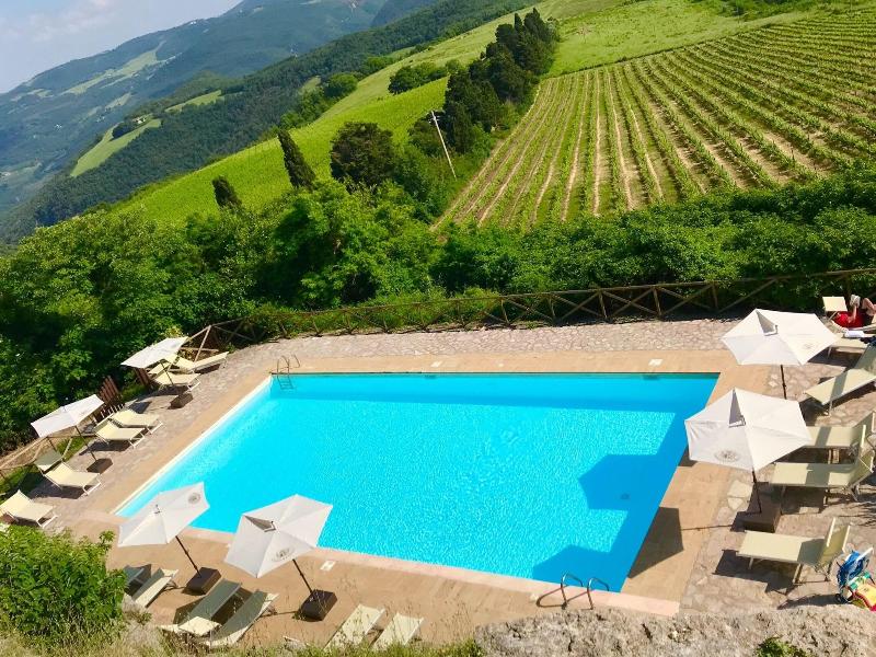 Castello di Titignano image