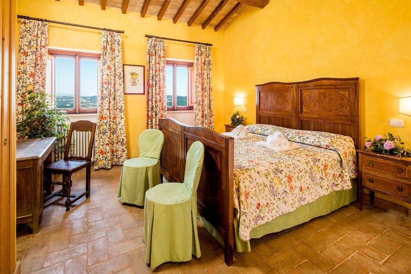 Castello di Titignano image