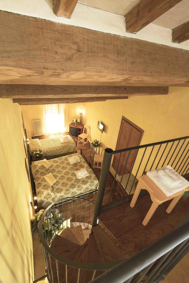 Castello di Titignano image