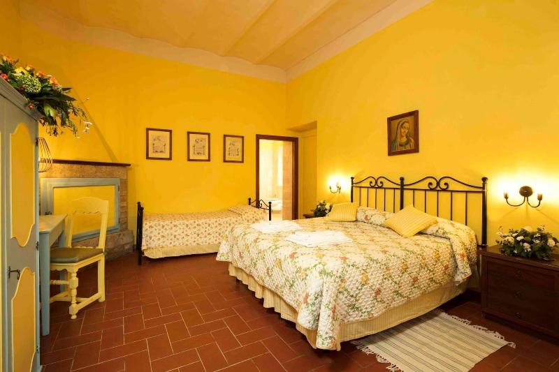 Castello di Titignano image