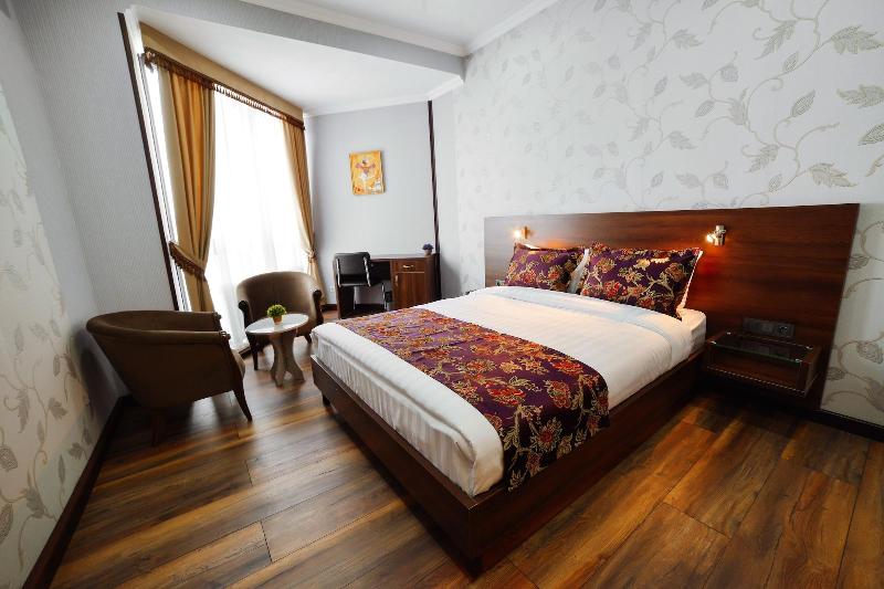 Bishkek Centrum Hotel image